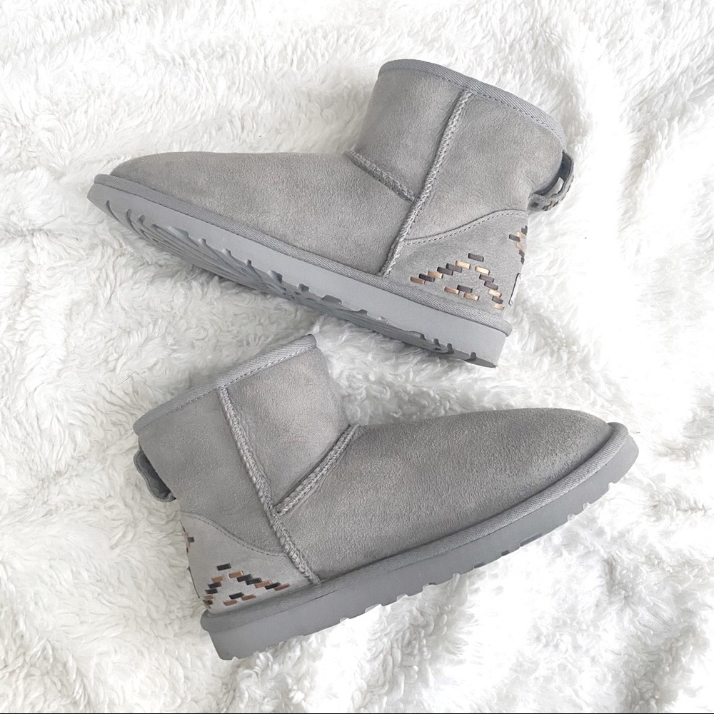 Ugg Classic Mini Rustic Weave Boots Ash Gray Suede Sheepskin Size 7